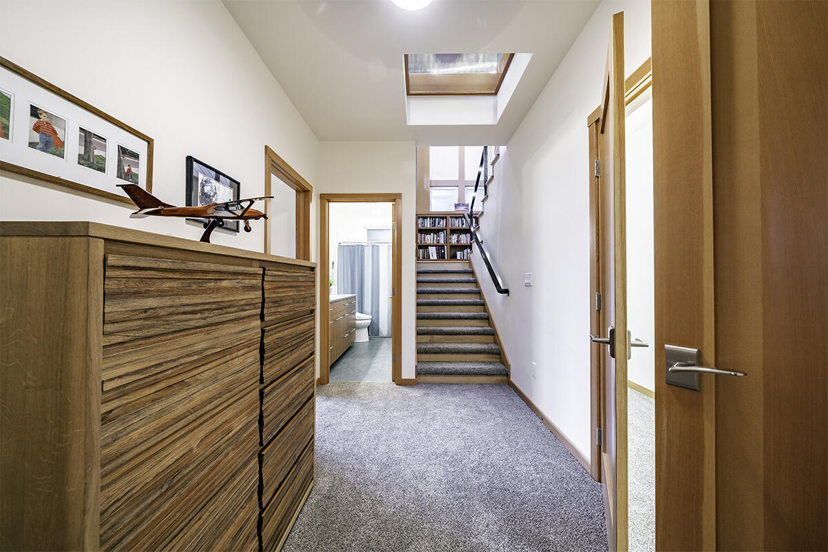 4220 Falcon Ridge Terrace Medford, OR 97504 - Photo 32 of 47 DSC08839-HDR