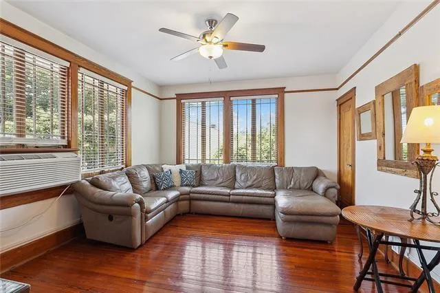 $2,000 | 918 Dauphine Street, Unit 5, New Orleans, LA 70116