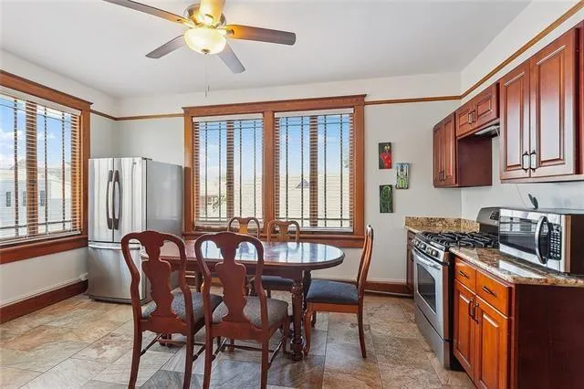 $2,000 | 918 Dauphine Street, Unit 5, New Orleans, LA 70116