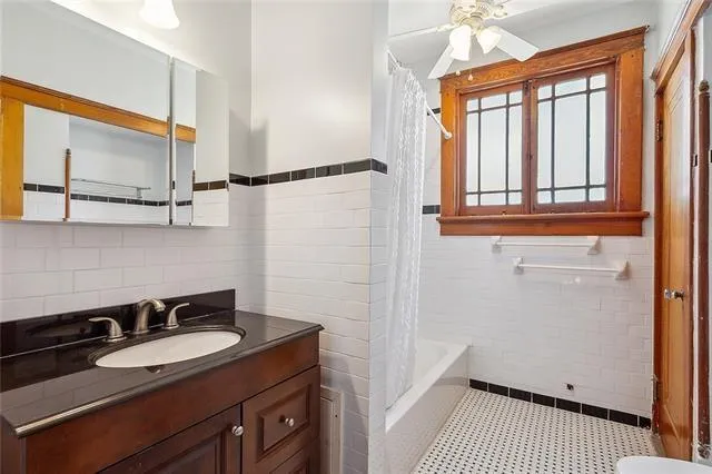 $2,000 | 918 Dauphine Street, Unit 5, New Orleans, LA 70116