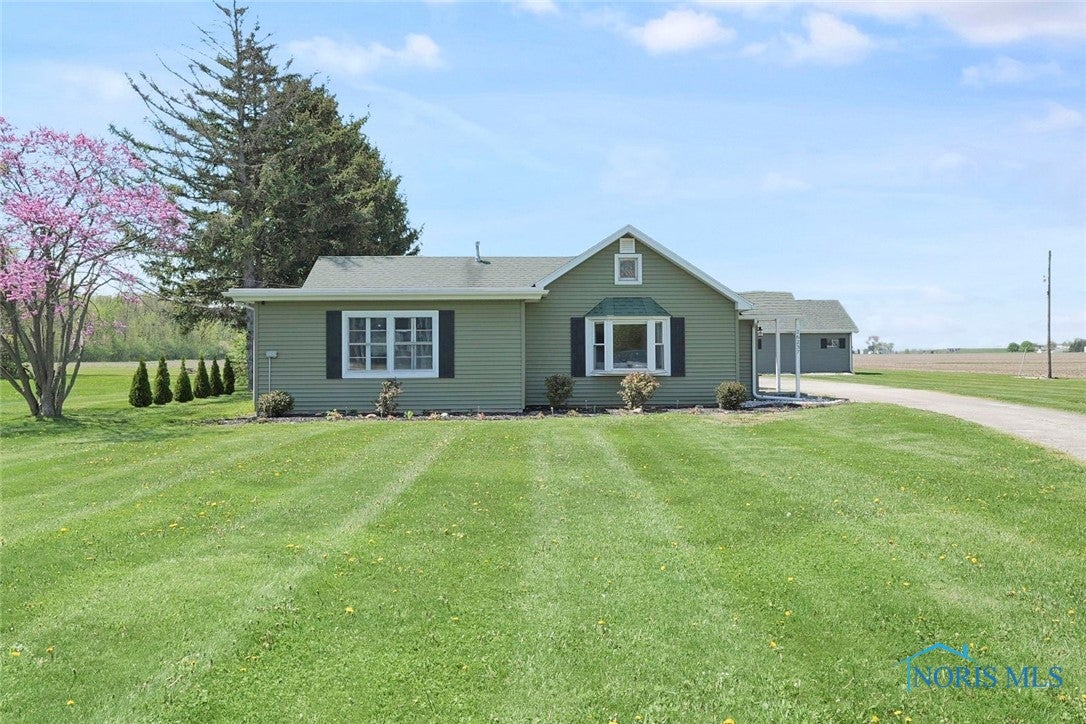 26237 Luckey Road Walbridge, OH 43465 - Photo 3 of 41 Gallery Image 3