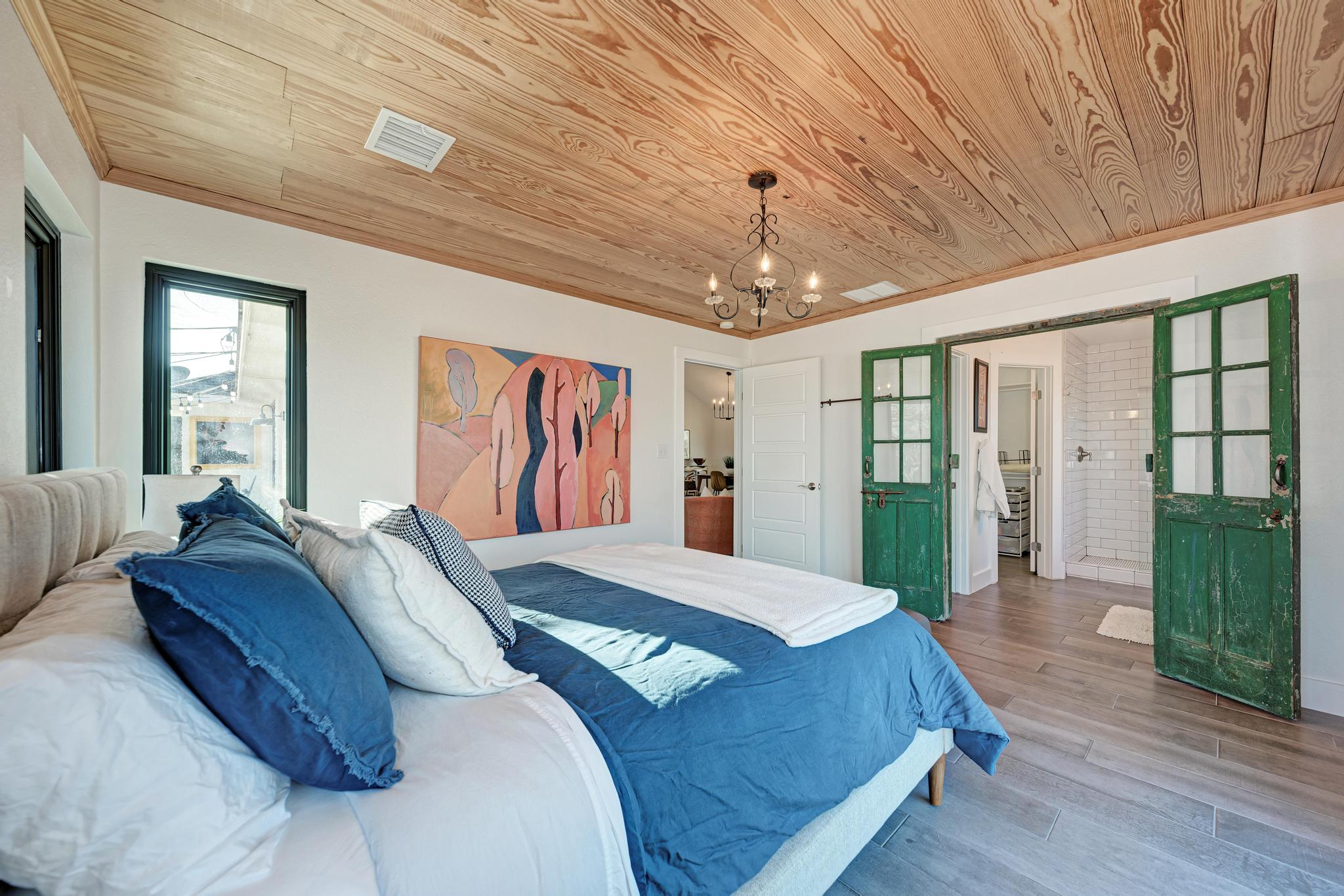 255 Glasscock Road Liberty Hill, TX 78642 - Photo 13 of 39 Primary bedroom