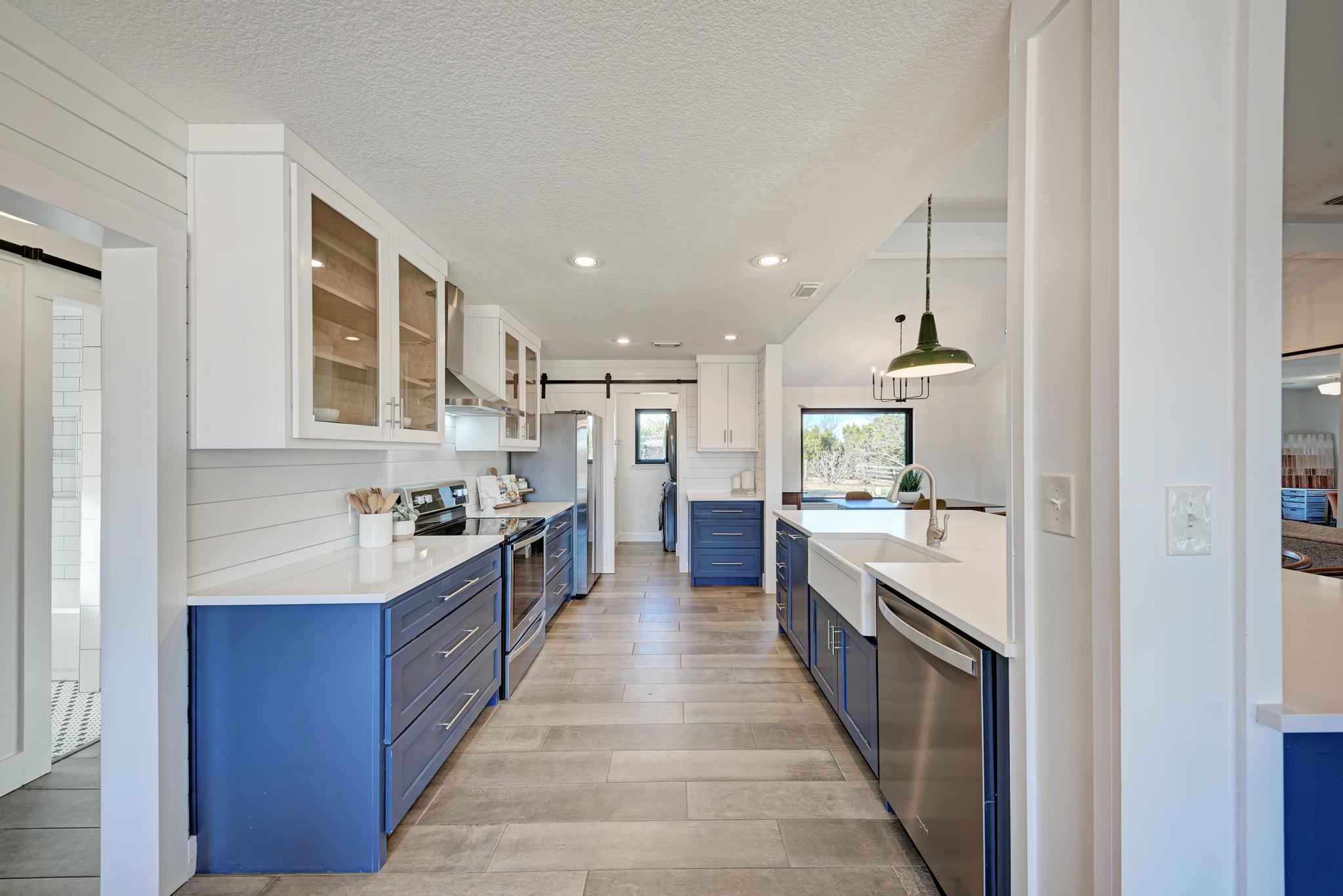 255 Glasscock Road Liberty Hill, TX 78642 - Photo 9 of 39 Kitchen