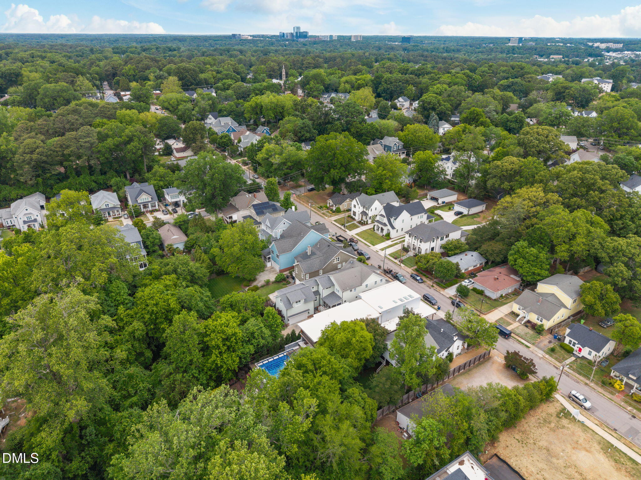 1531 Sunrise Avenue Raleigh, NC 27608 - Photo 21 of 51 21-web-or-mls-DJI_20260501104432_0958_D