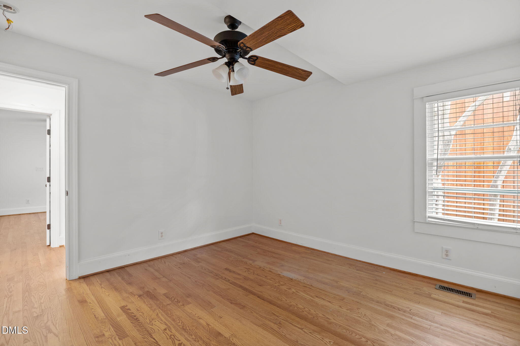 1531 Sunrise Avenue Raleigh, NC 27608 - Photo 36 of 51 36-web-or-mls-IMG_8998