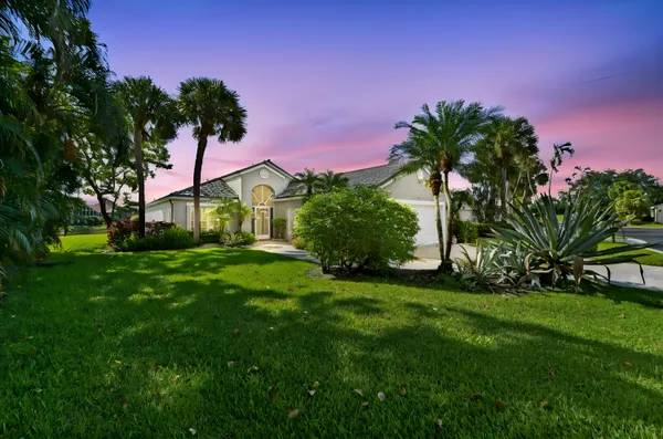 $575,000 | 6226 Water Lilly Lane, Boynton Beach, FL 33437