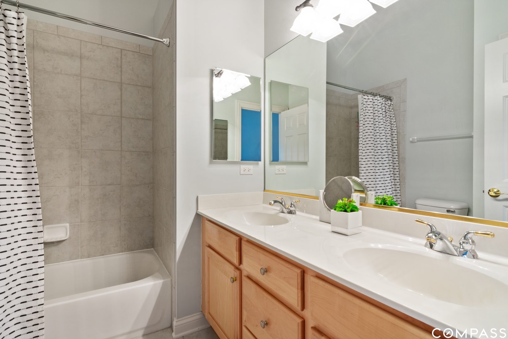 1659 Constitution Drive Glenview, IL 60026 - Photo 22 of 23