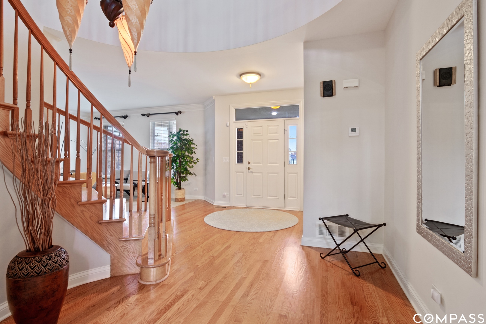 1659 Constitution Drive Glenview, IL 60026 - Photo 4 of 23