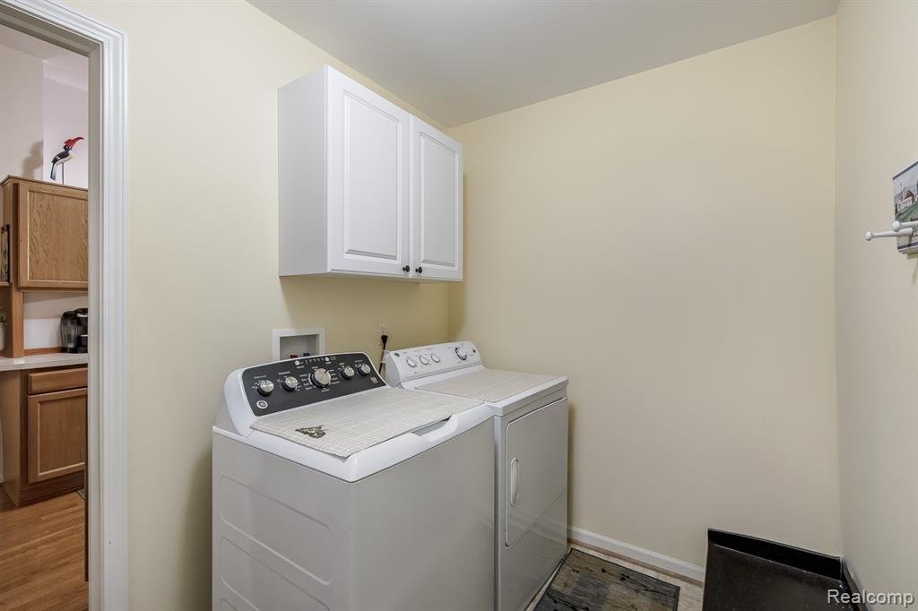 4091 Stonebridge Holly, MI 48442 - Photo 21 of 27 Gallery Image 21