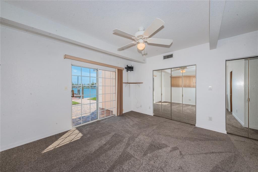 16014 4th Street East Redington Beach, FL 33708 - Photo 17 of 40 Gallery Image 17