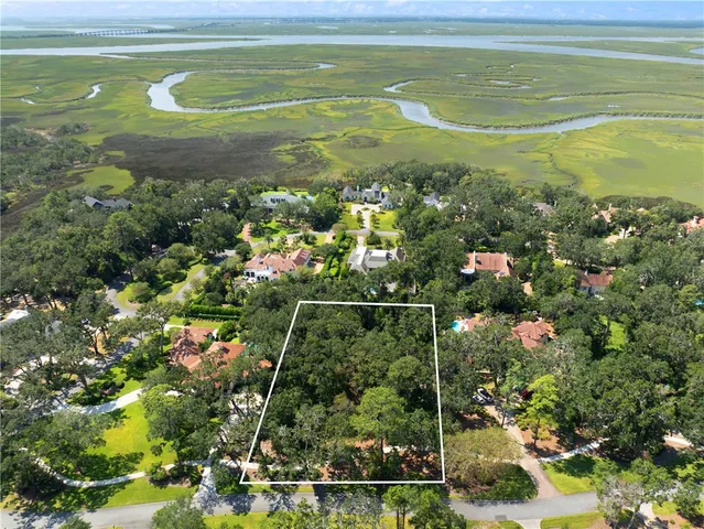 $800,000 | 303 Hawkins Island Drive, St. Simons Island, GA 31522
