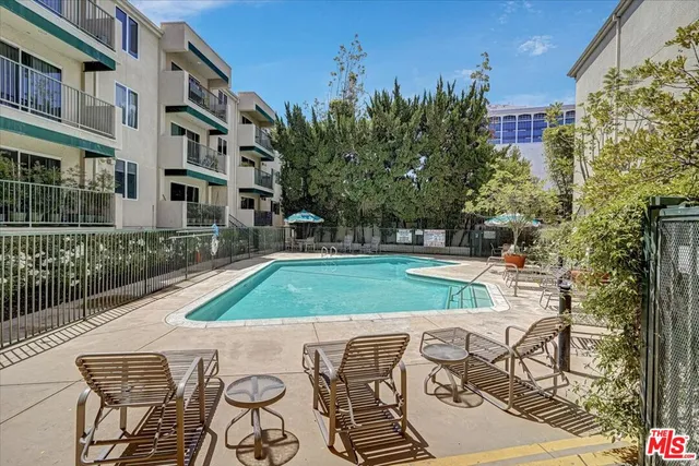 a view of outdoor space yard deck and patio