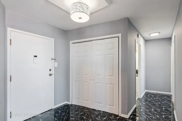 $206,000 | 40 North Tower Road, Unit 14A, Oak Brook, IL 60523