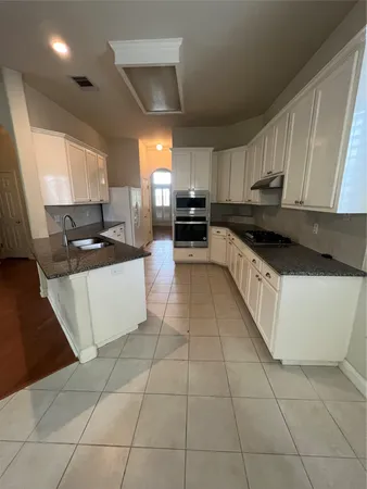 $2,200 | 6126 Hartson, Kyle, TX 78640