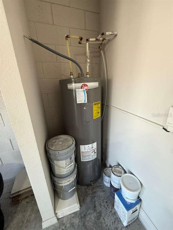 1788 Carnostie Road Winter Haven, FL 33884 - Photo 11 of 17 a bathroom with a toilet and a shower