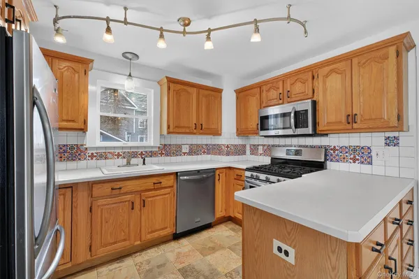 $550,000 | 2629 Carmel Avenue, Brewster, NY 10509