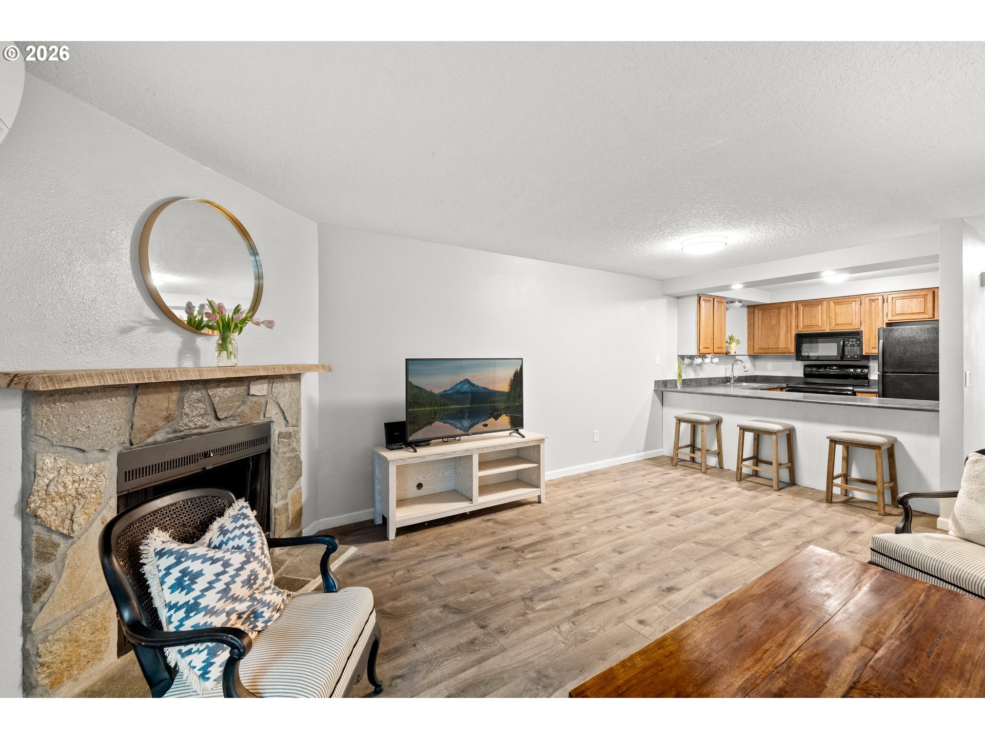 5563 Southwest Multnomah Boulevard Portland, OR 97219 - Photo 11 of 37