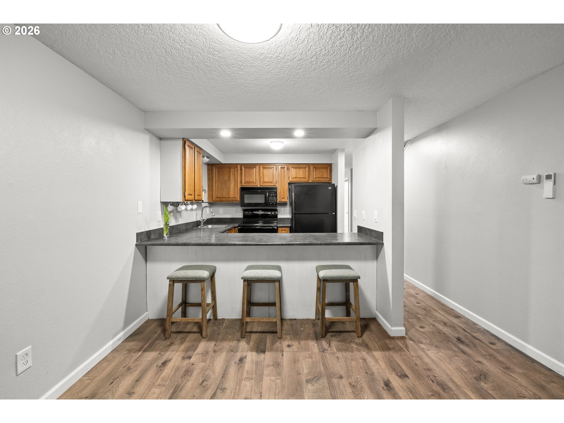 5563 Southwest Multnomah Boulevard Portland, OR 97219 - Photo 13 of 37