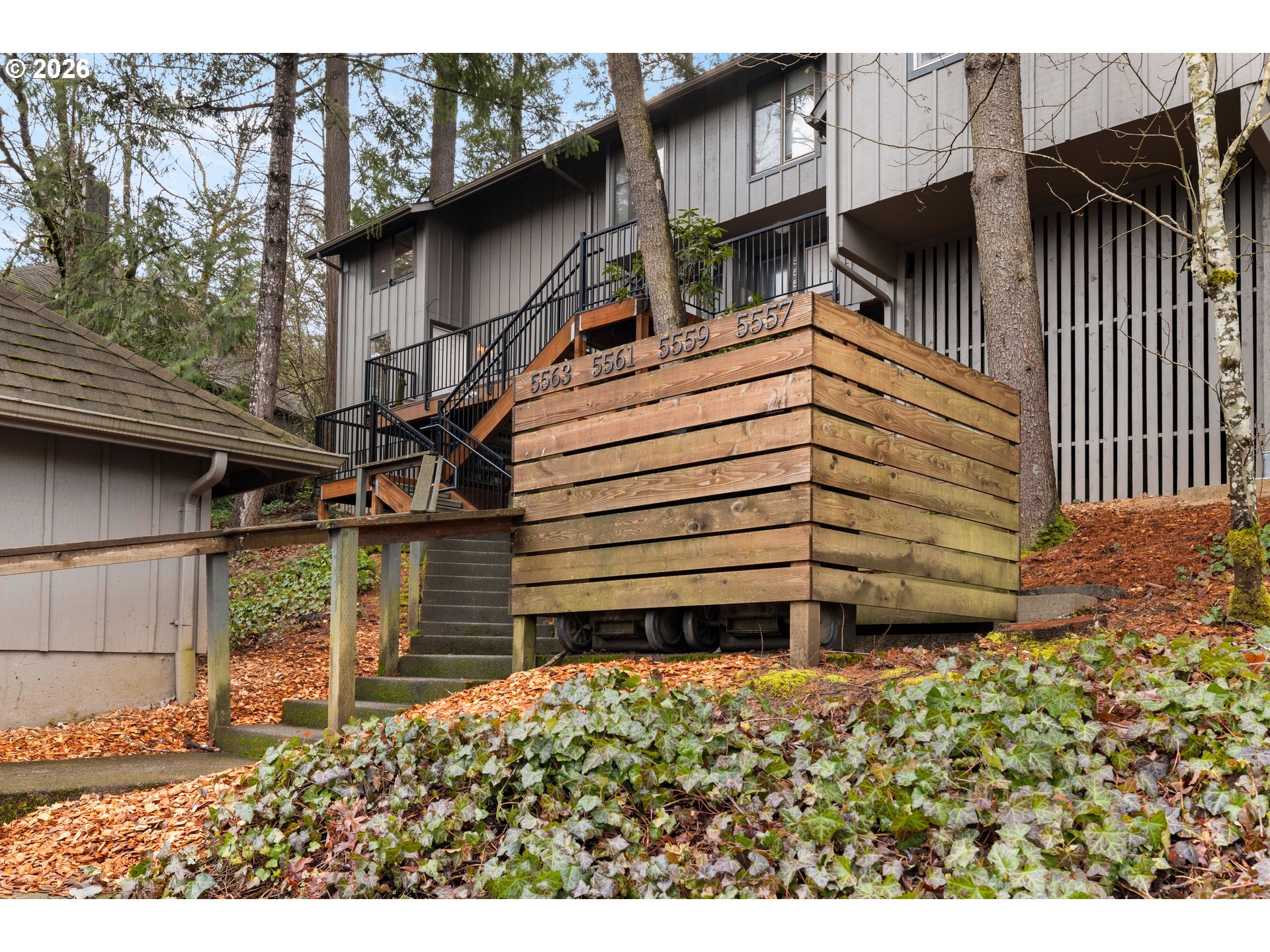 5563 Southwest Multnomah Boulevard Portland, OR 97219 - Photo 2 of 37