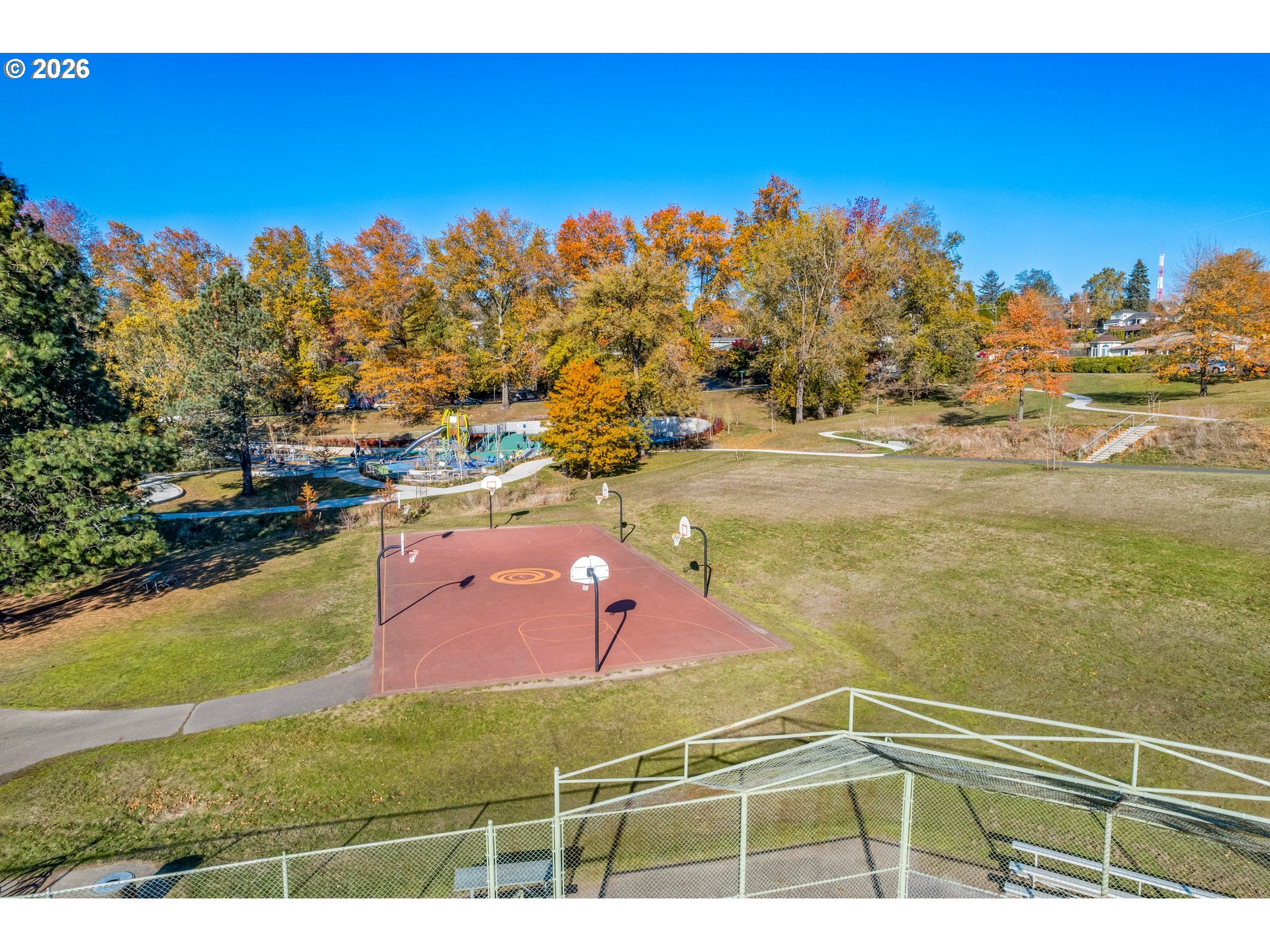 5563 Southwest Multnomah Boulevard Portland, OR 97219 - Photo 32 of 37