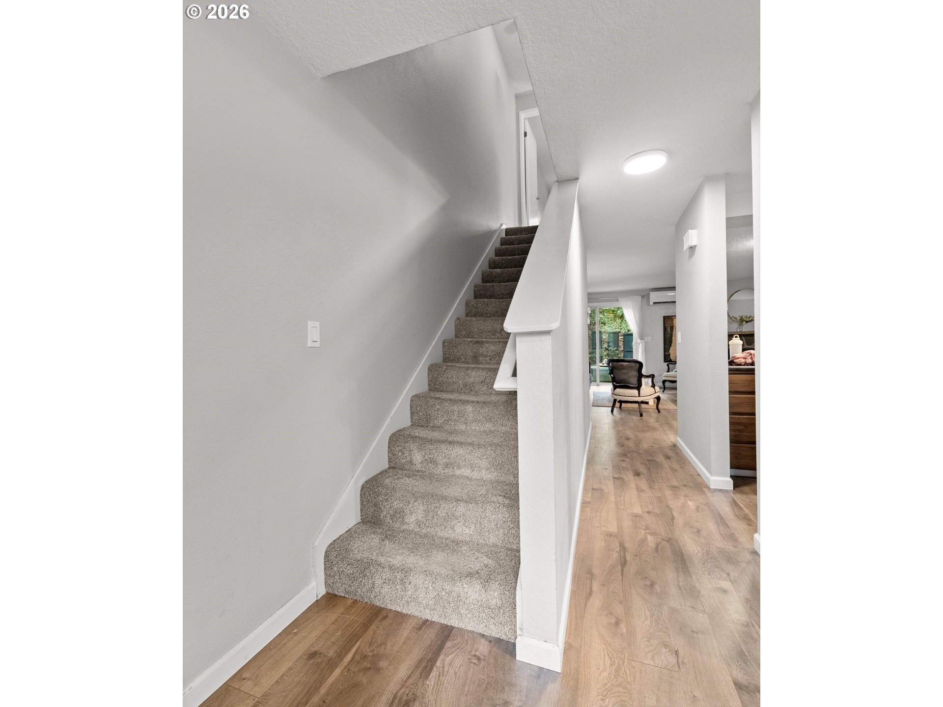 5563 Southwest Multnomah Boulevard Portland, OR 97219 - Photo 6 of 37