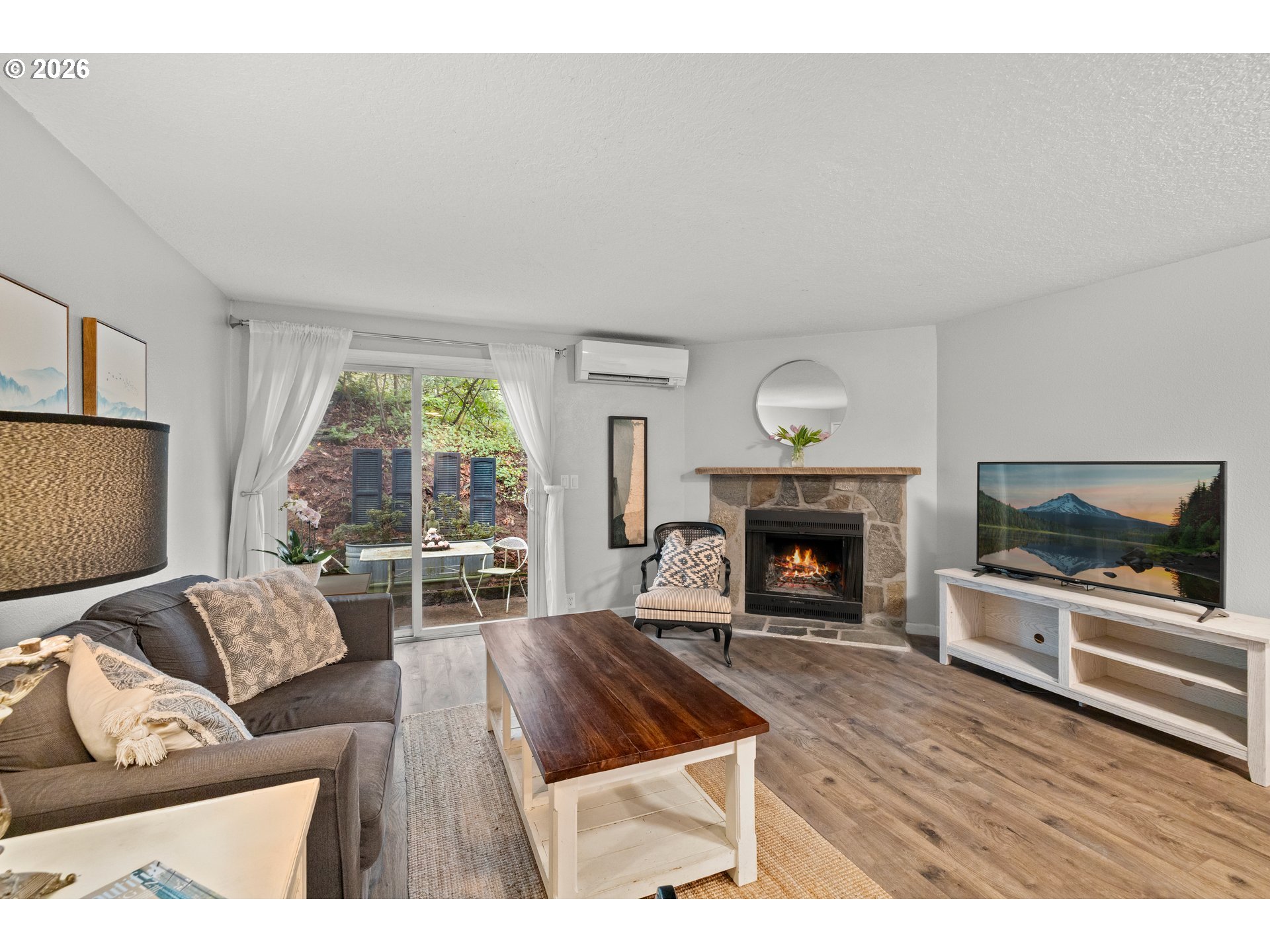 5563 Southwest Multnomah Boulevard Portland, OR 97219 - Photo 8 of 37