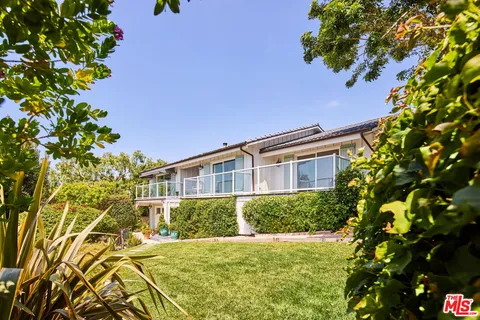 $3,795,000 | 6363 Zumirez Drive, Malibu, CA 90265