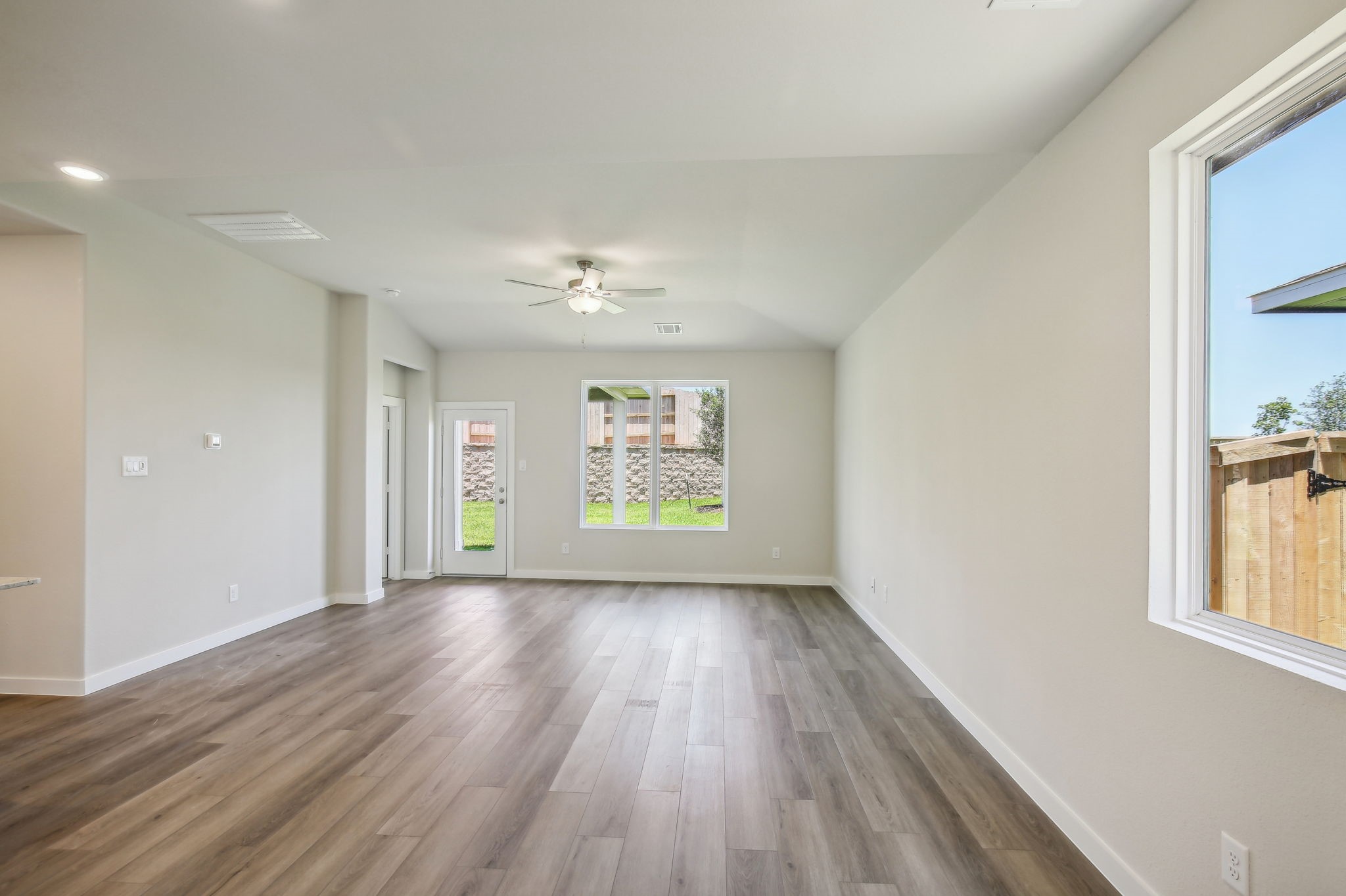 8303 Rio Spring Drive Baytown, TX 77523 - Photo 6 of 17 Photo is not of the actual home, but is an inspirational photo of builder’s model home and may depict options, furnishings, and/or decorator features that are not included