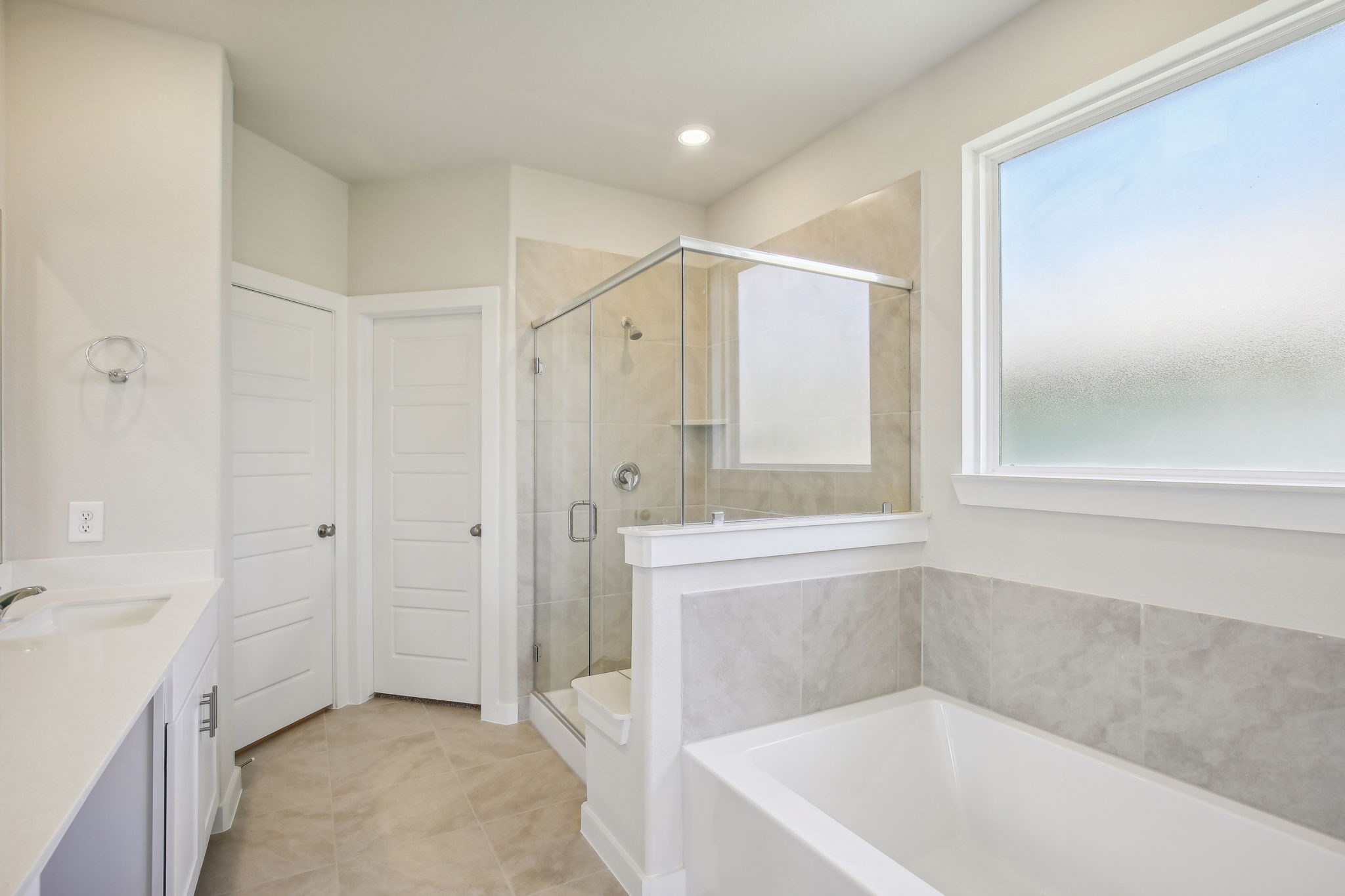 8303 Rio Spring Drive Baytown, TX 77523 - Photo 7 of 17 Photo is not of the actual home, but is an inspirational photo of builder’s model home and may depict options, furnishings, and/or decorator features that are not included