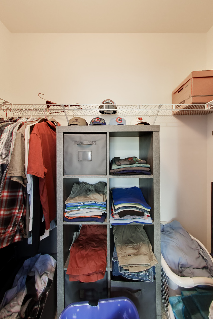 6436 Roosevelt Road, Unit 212 Oak Park, IL 60304 - Photo 15 of 22 a room with storage and utility