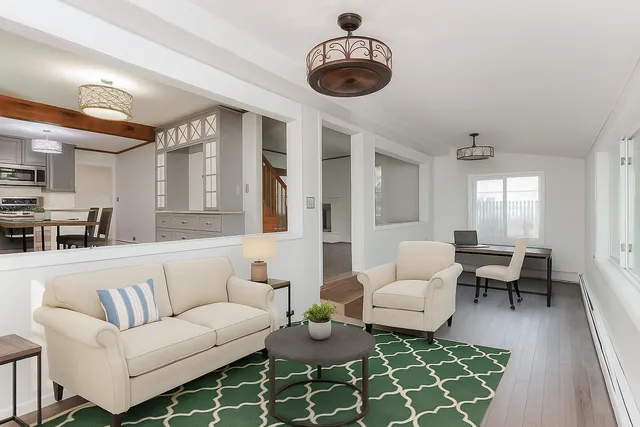 $324,999 | 25076 West Edgar Avenue, Antioch, IL 60002