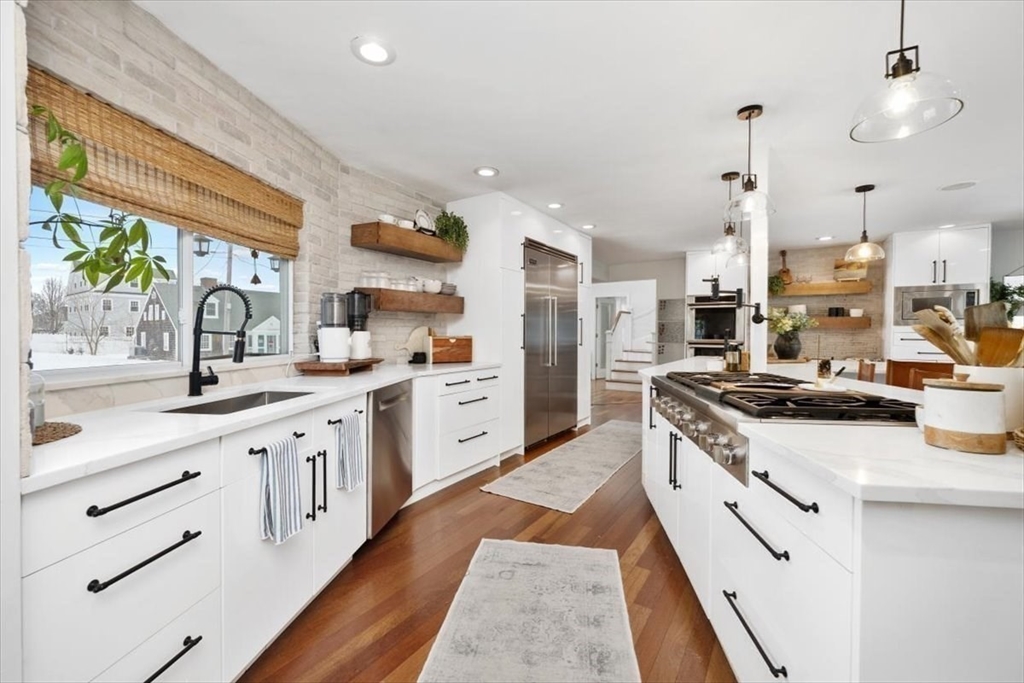 11 Brookline Road Scituate, MA 02066 - Photo 5 of 42