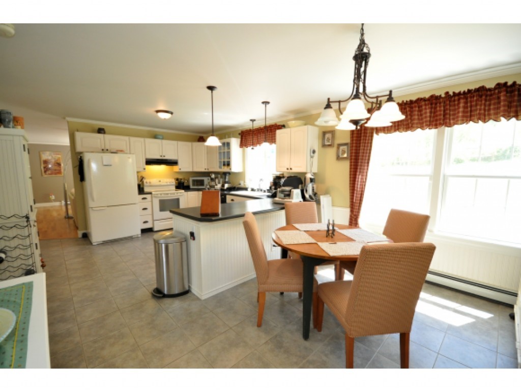703 Slate Ledge Road Littleton, NH 03561 - Photo 7 of 30