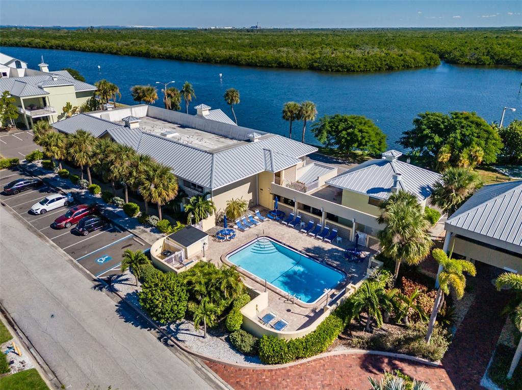 611 Destiny Drive, Unit 101 Ruskin, FL 33570 - Photo 4 of 45
