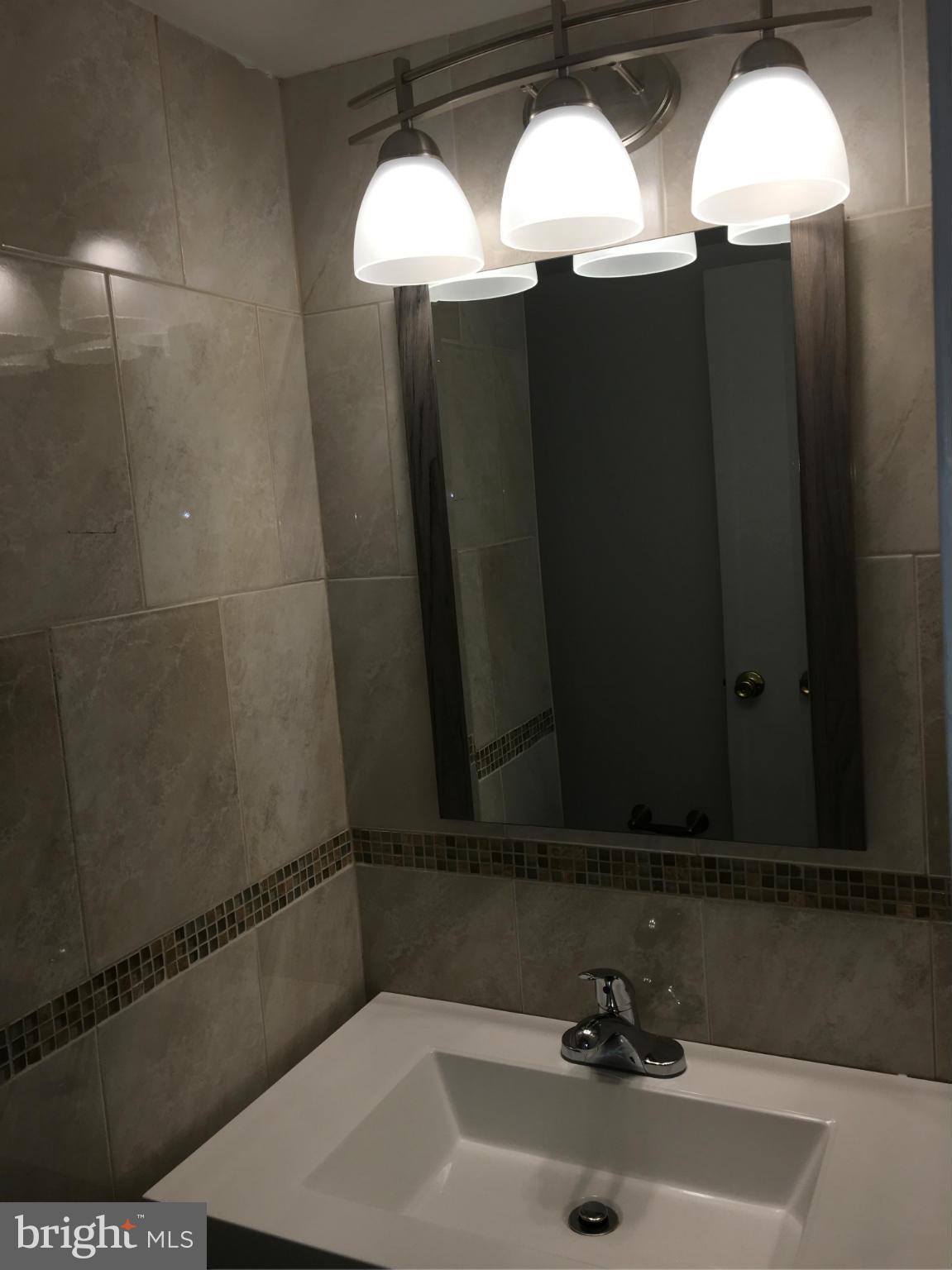 17805 Buehler Road, Unit 3E5 Olney, MD 20832 - Photo 15 of 17 Bath