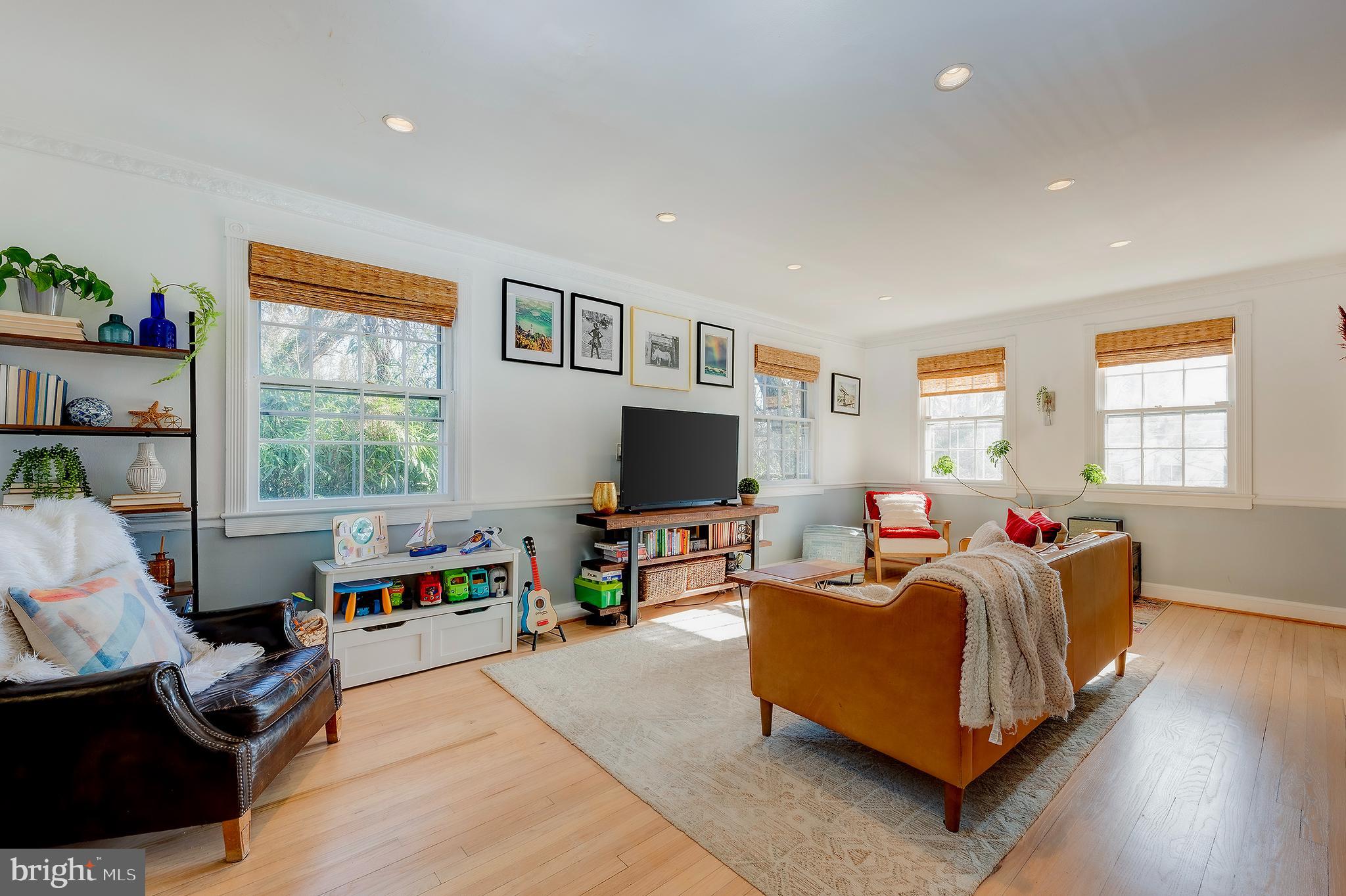 4815 Reservoir Road Northwest Washington, DC 20007 - Photo 8 of 44