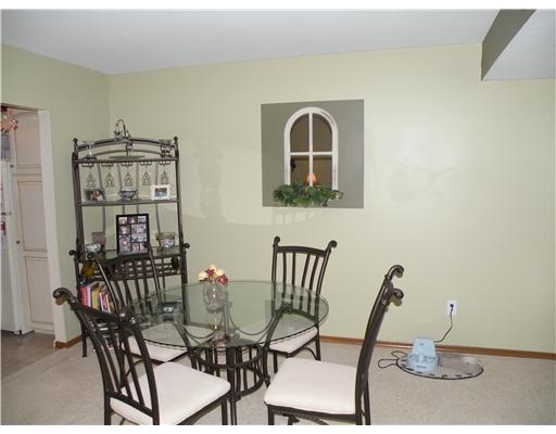551 Sloop Road, Unit 68 Pittsburgh, PA 15237 - Photo 5 of 18 Dining Room.