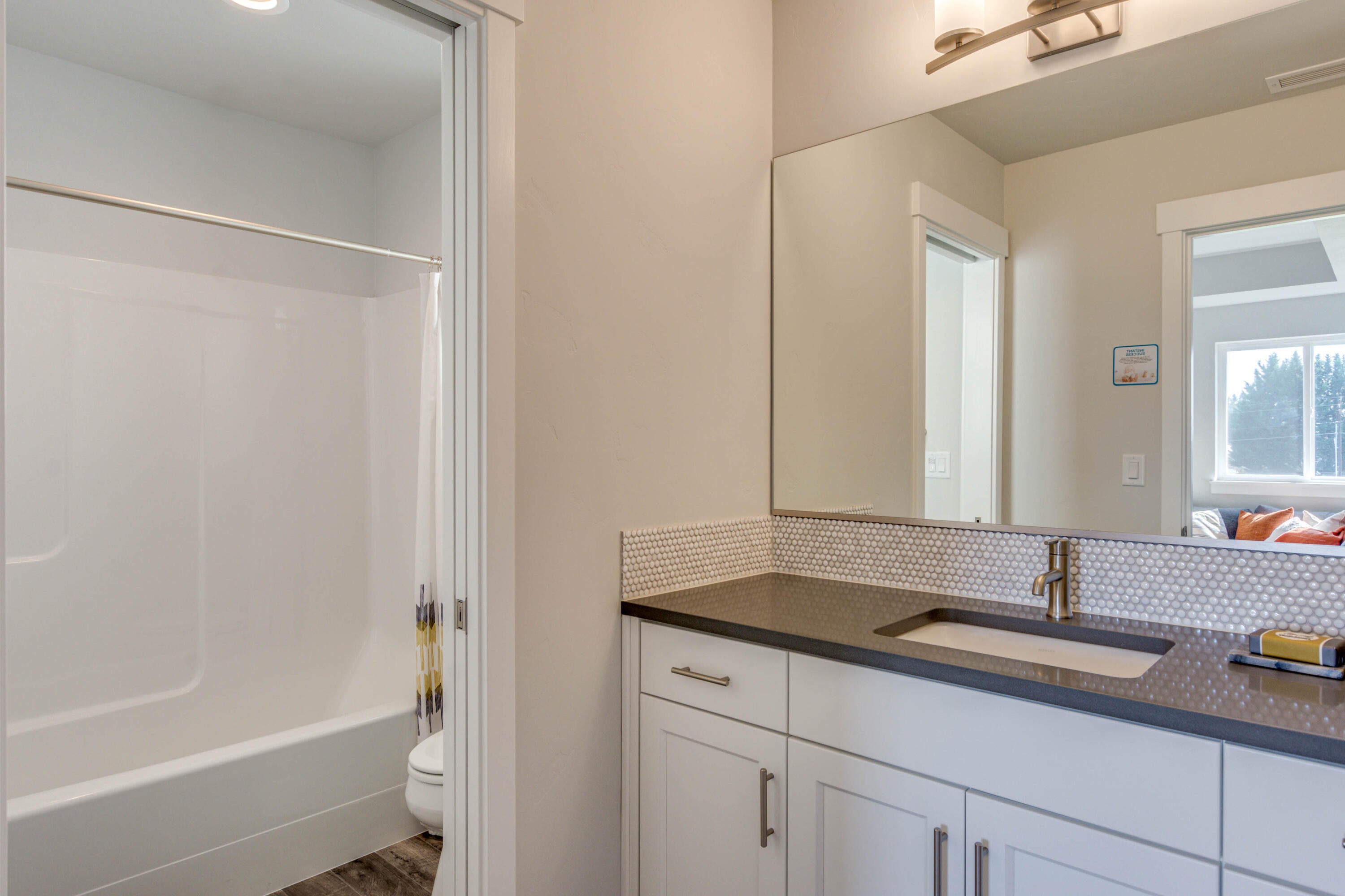 4649 Southwest 36th Street Redmond, OR 97756 - Photo 19 of 47 Guest bath. Specs vary/.