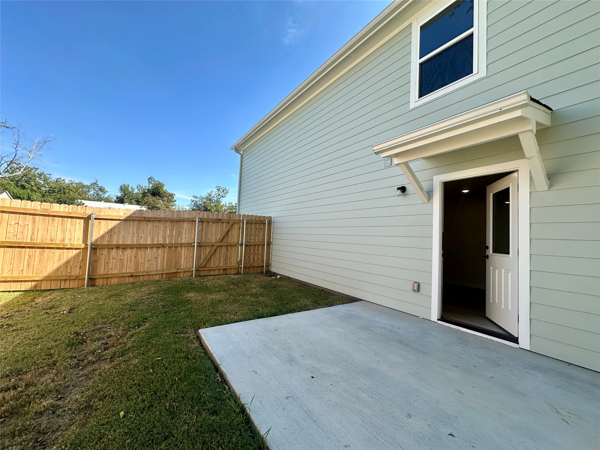 1118 South 51st Street, Unit B Temple, TX 76504 - Photo 22 of 25 a view of a backyard