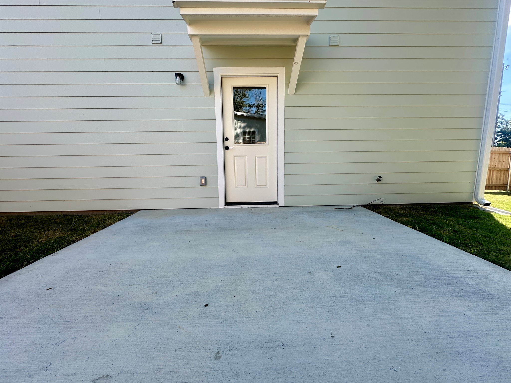 1118 South 51st Street, Unit B Temple, TX 76504 - Photo 23 of 25 a view of a house with garage