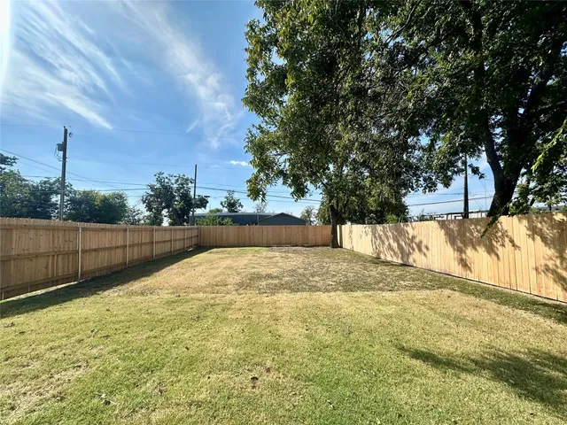 a view of backyard space