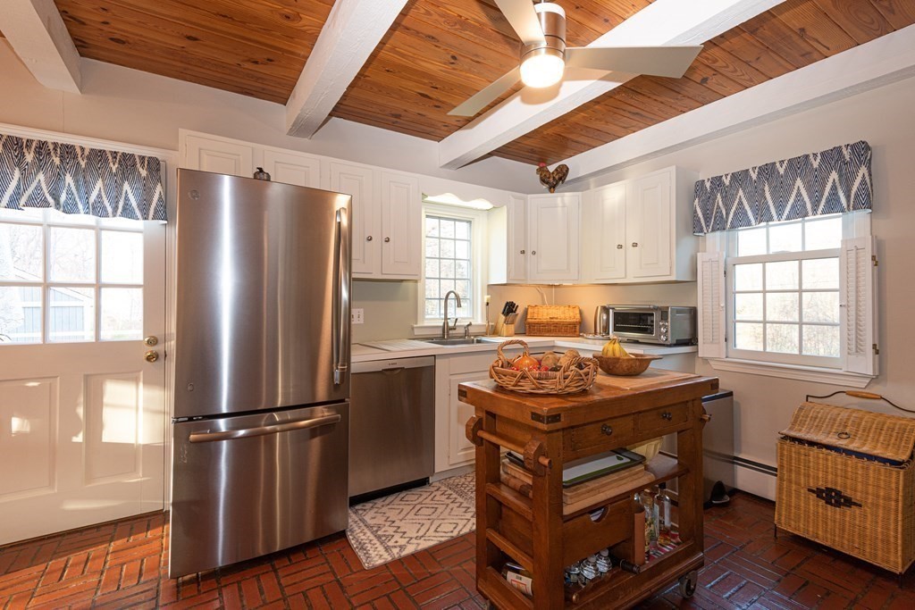 14 Liberty Road Marblehead, MA 01945 - Photo 7 of 42