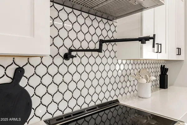 $1,365,000 | 37227 North 11th Avenue, Phoenix, AZ 85086