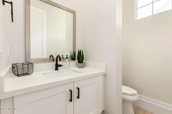 $1,365,000 | 37227 North 11th Avenue, Phoenix, AZ 85086