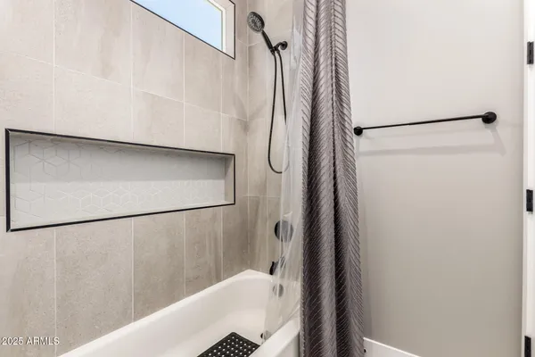 $1,365,000 | 37227 North 11th Avenue, Phoenix, AZ 85086