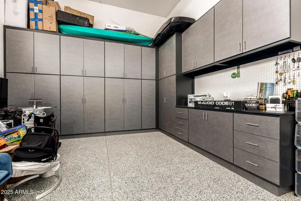 $1,365,000 | 37227 North 11th Avenue, Phoenix, AZ 85086