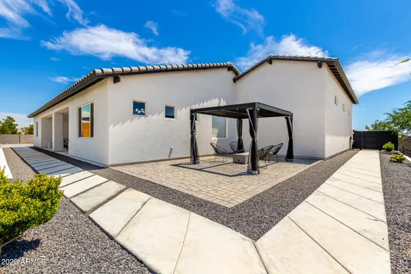 $1,365,000 | 37227 North 11th Avenue, Phoenix, AZ 85086