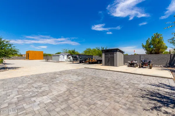 $1,365,000 | 37227 North 11th Avenue, Phoenix, AZ 85086