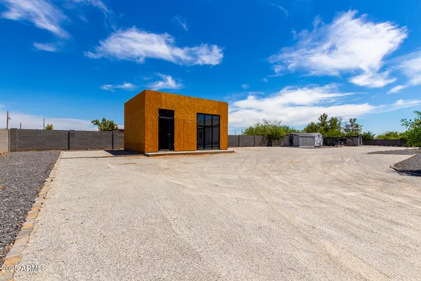 $1,365,000 | 37227 North 11th Avenue, Phoenix, AZ 85086