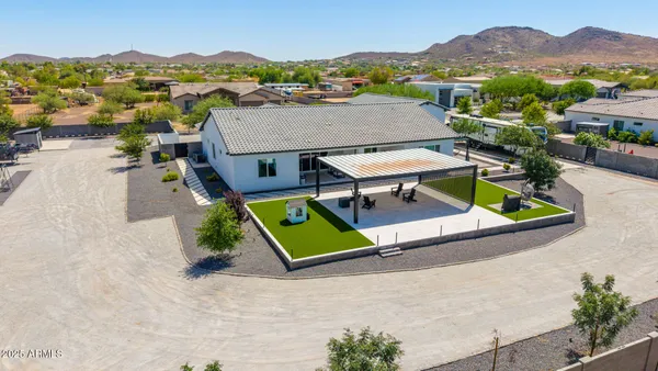 $1,365,000 | 37227 North 11th Avenue, Phoenix, AZ 85086